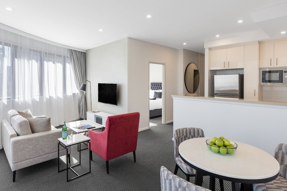 Люкс c 1 комнатой с балконом Meriton Suites Kent Street, Sydney