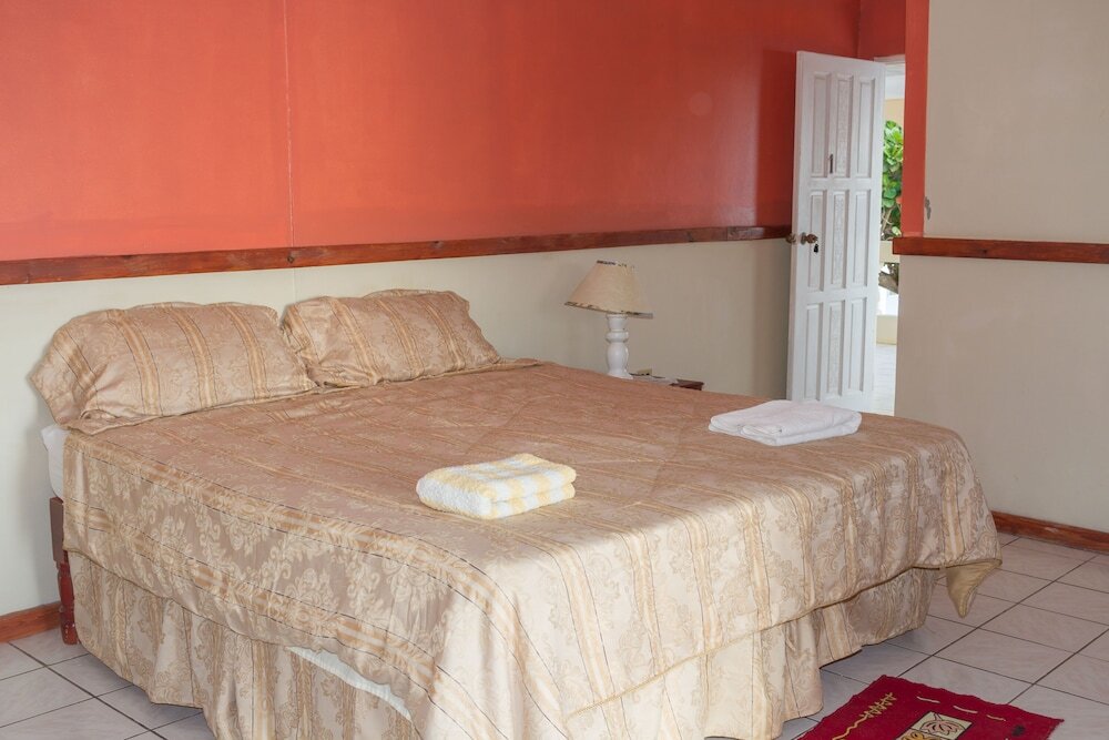 Номер Luxury дуплекс c 1 комнатой с видом на море Golden Sands Guest House