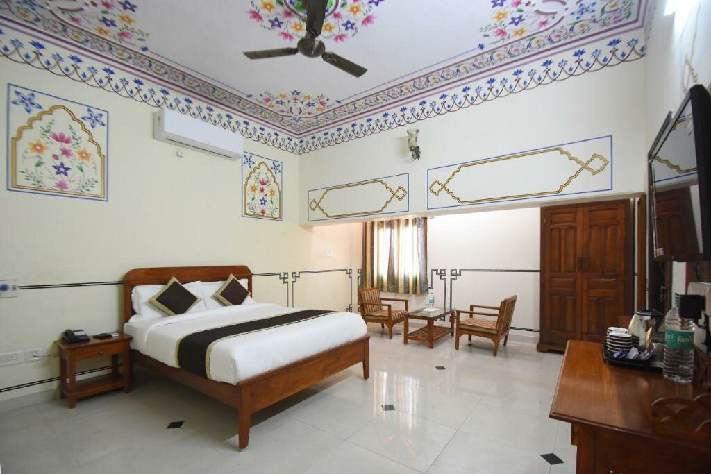 Superior room Virasat Mahal Heritage Hotel