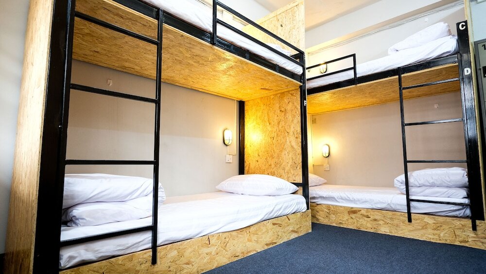 Кровать в общем номере (женский номер) The Ranking hostel & cafe'