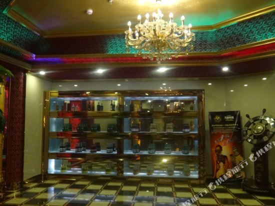 New Century Jin Yuan Hotel 丘北