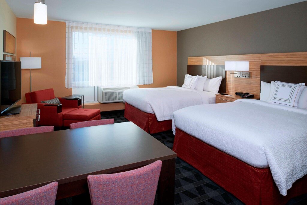 Double Studio TownePlace Suites by Marriott Grand Rapids Airport