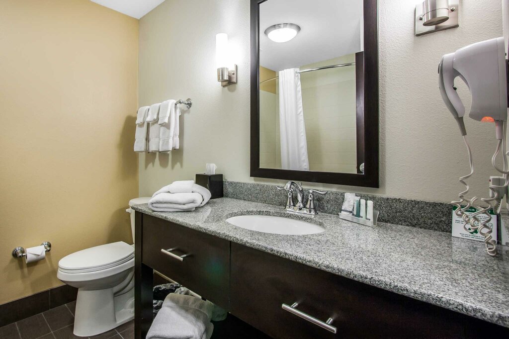 Standard Double room Sleep Inn & Suites Grand Forks Alerus Center