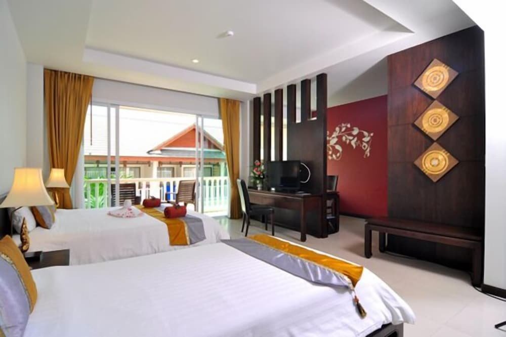 Семейный номер Standard с балконом Baan Karonburi Resort - SHA Plus
