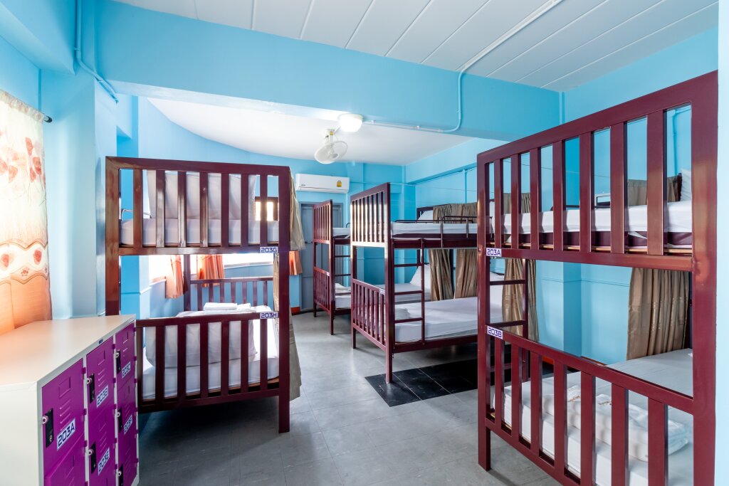 Кровать в общем номере (женский номер) Hatyai Dee Hostel