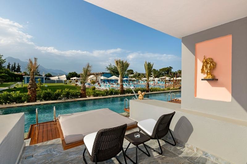 Двухместный семейный номер Standard с балконом Dosinia Luxury Resort-Ultra