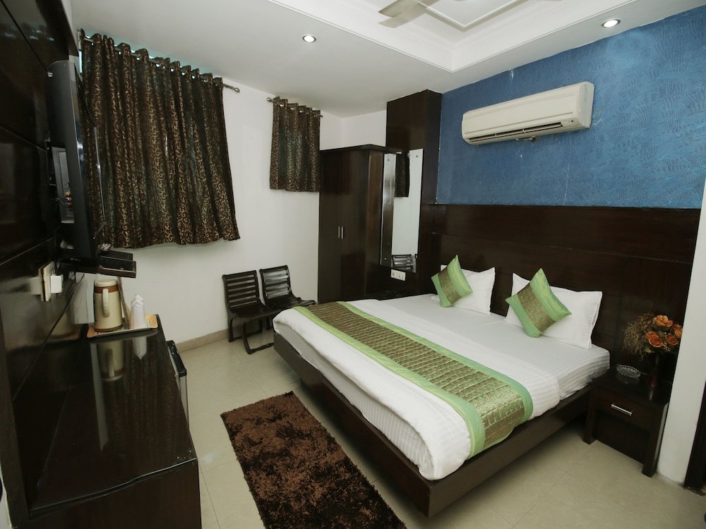 Standard room Capital O 6408 Hotel Delhi Heart