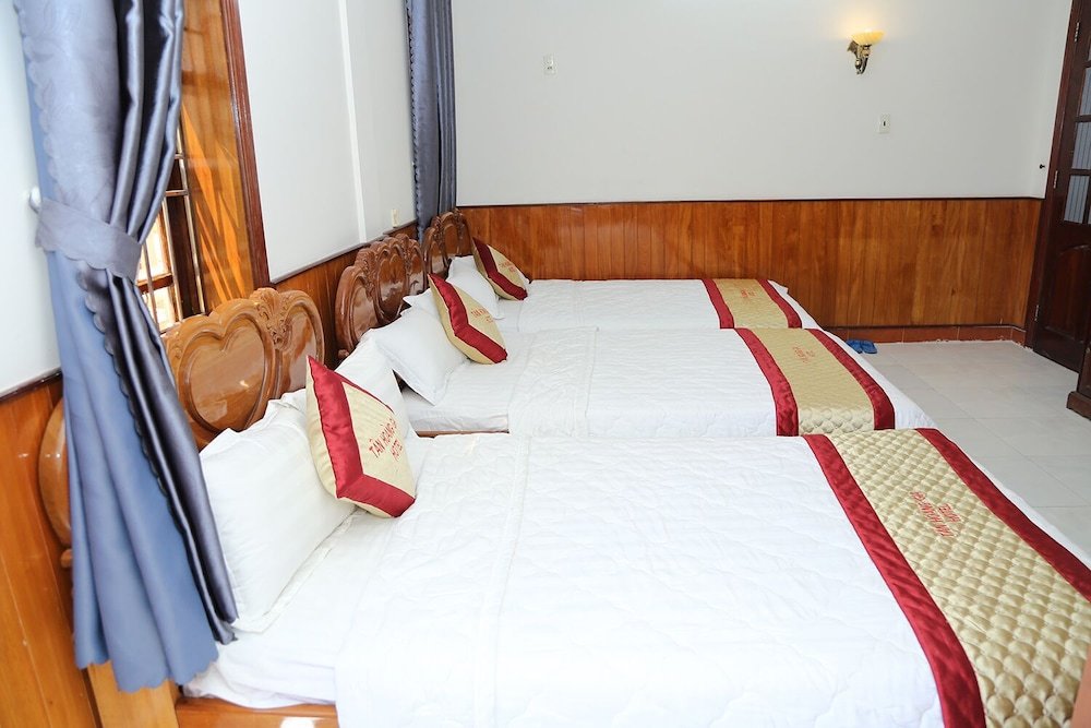 Standard Dreier Zimmer mit Stadtblick Tân Hoàng Gia Hotel