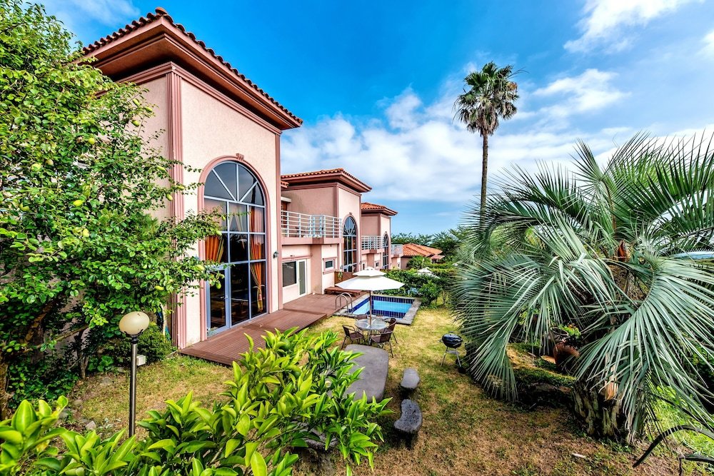 Villa Real Palm Valley Resort