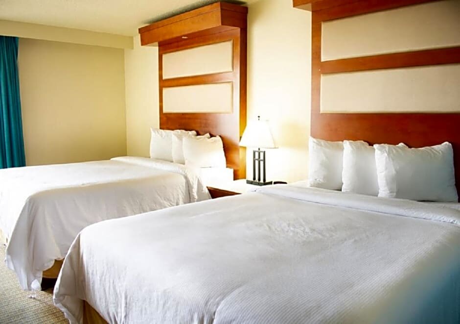 Standard Quadruple room with pool view Punta Gorda Waterfront Hotel & Suites