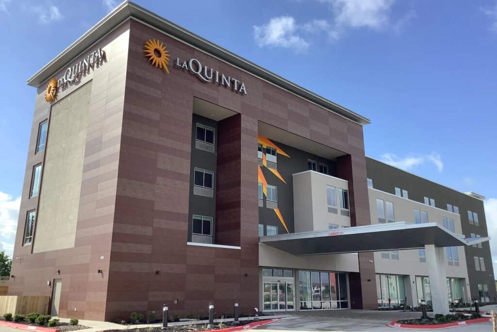 Люкс Superior La Quinta Inn & Suites by Wyndham Corpus Christi Southeast