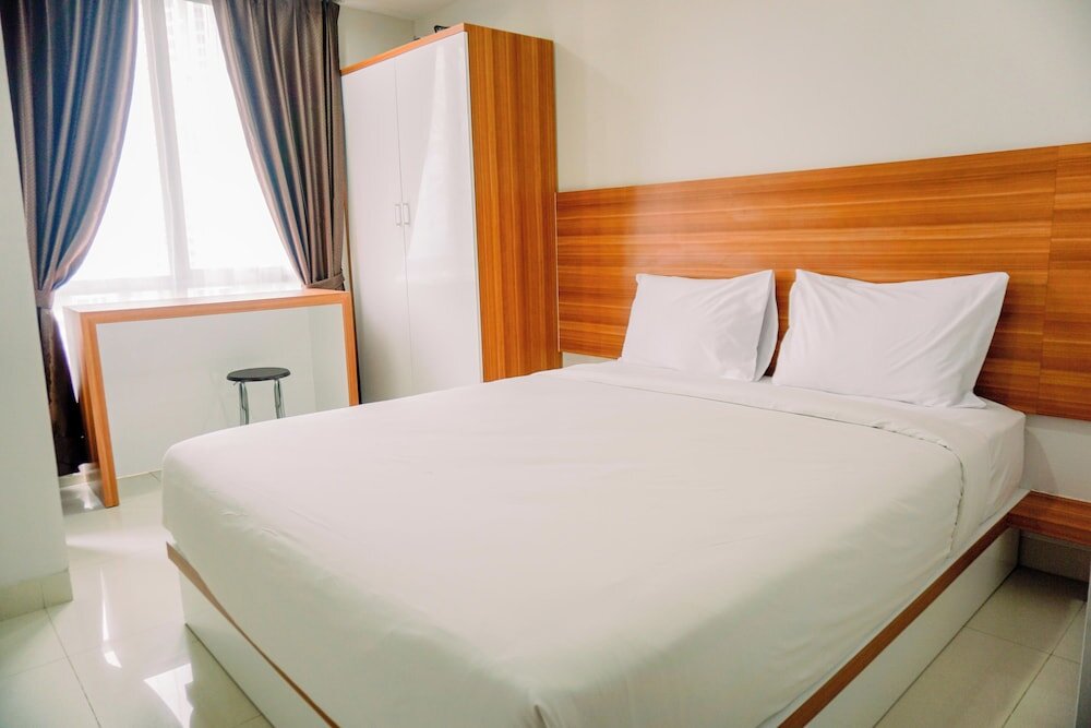 Deluxe Apartment Homey And Modern 2Br At The Mansion Kemayoran Apartment