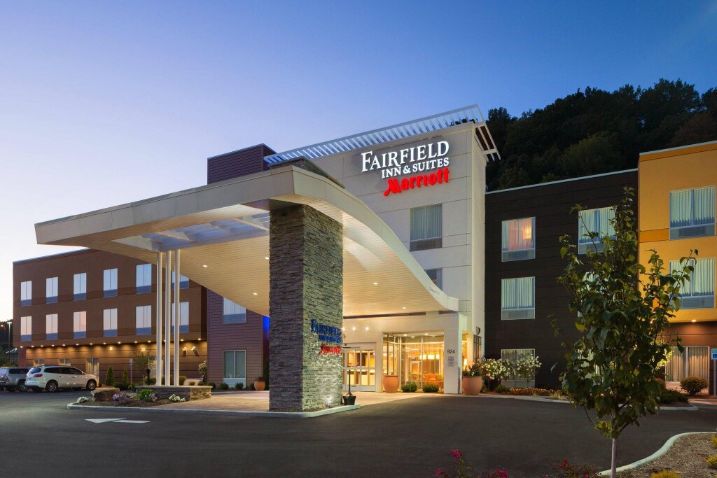 Кровать в общем номере Fairfield Inn & Suites by Marriott Athens
