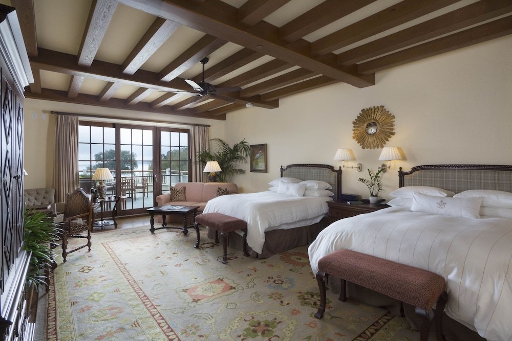 Standard Quadruple room with golf view The Lodge at Sea Island