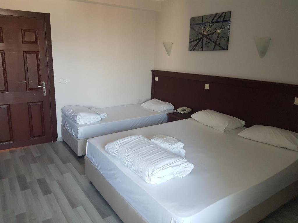 Basic Triple room Acropol Beach Hotel