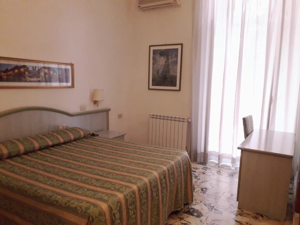 Standard Double room Gioia Bed and Breakfast