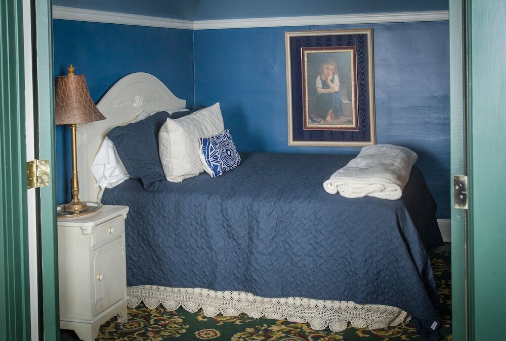 Suite Grand The Carolina Bed & Breakfast