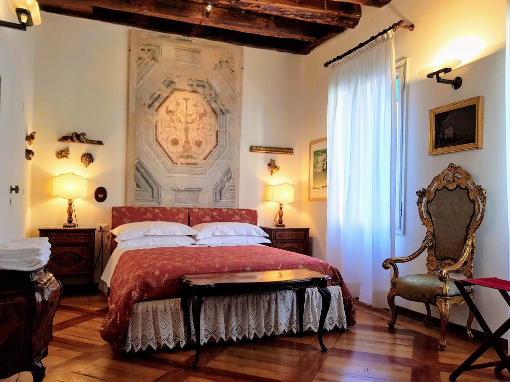 Apartment Palazzo Morosini Brandolin Dimora Romantica