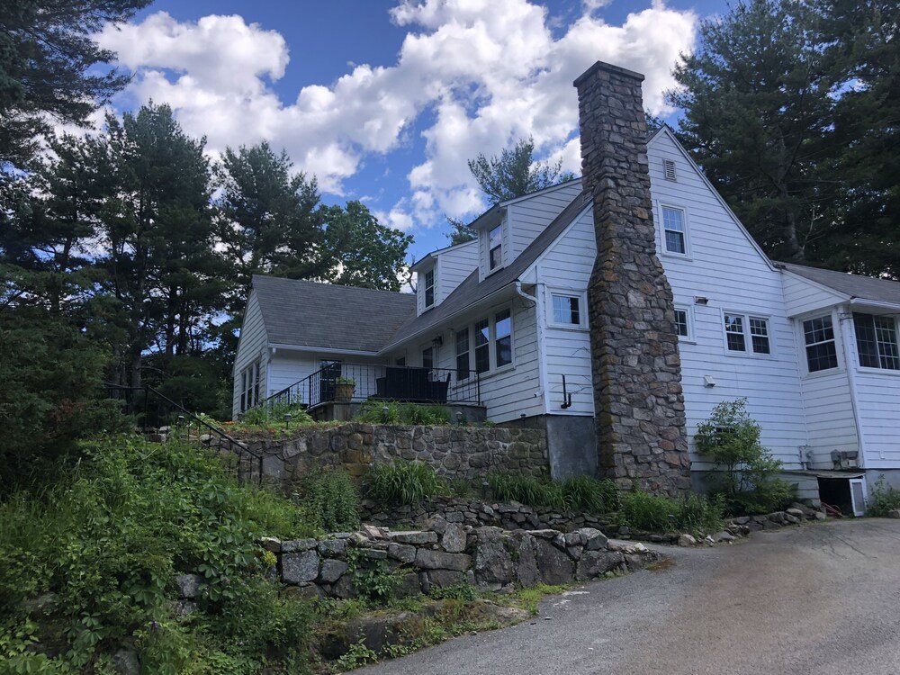 Cabaña Cottage Near The Sea - Q202 Home Few Steps From Perkins Cove And Marginal Way 5 Bedroom Home by Redawning