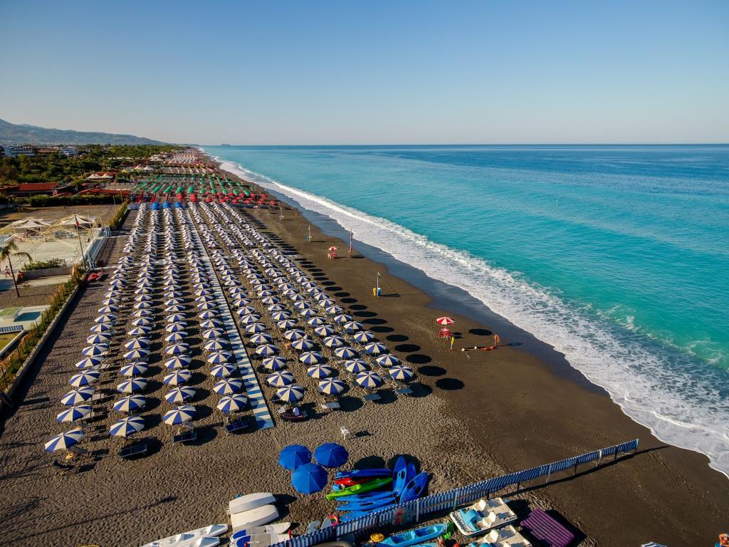 Отель Hotel Santa Caterina Village Club 4* (52 отзыва) в Скалея, Калабрия.  Забронировать Hotel Santa Caterina Village Club 4*. Оплата картами МИР.