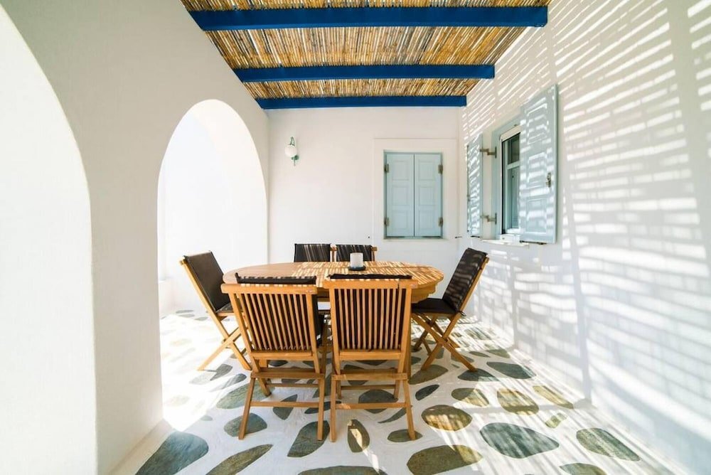 Cottage Ocean Villa in Paros