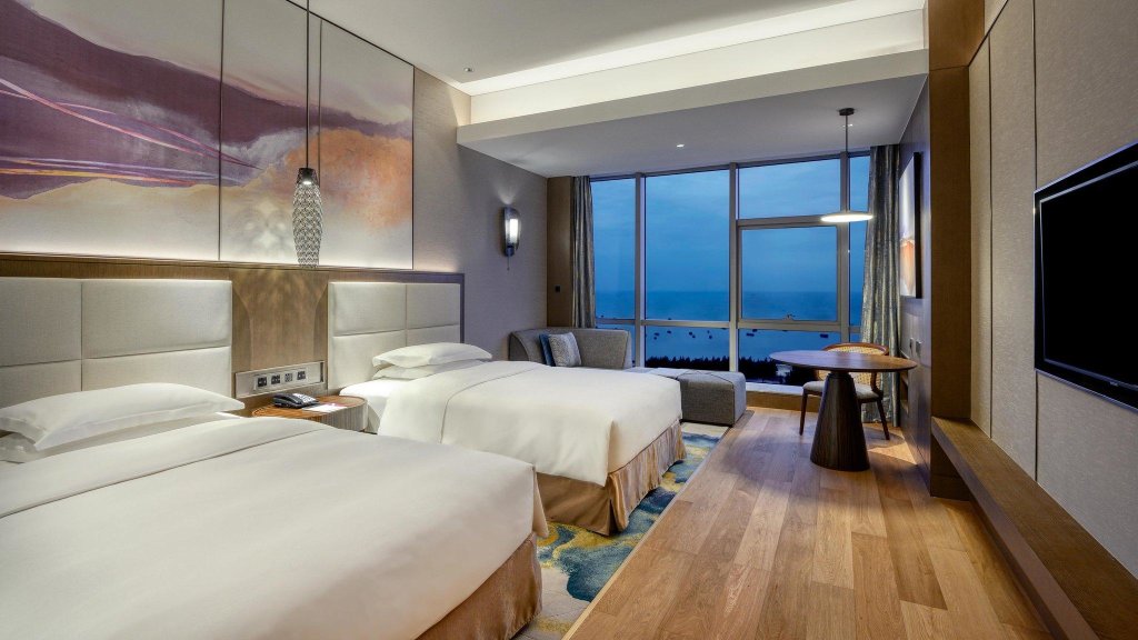 Номер Premium Crowne Plaza Beihai Silver Beach, an IHG Hotel