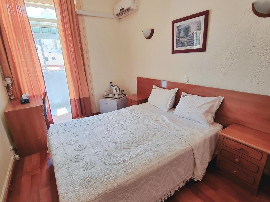 Standard Double room with balcony Bons Dias