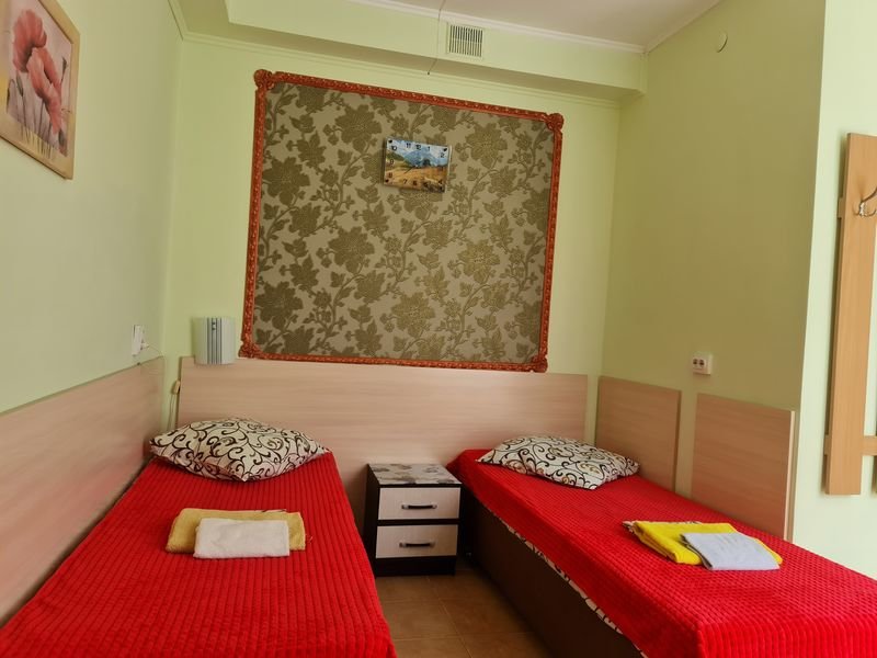 Standard Doppel Zimmer mit Balkon DelfiniYa Mini-Hotel