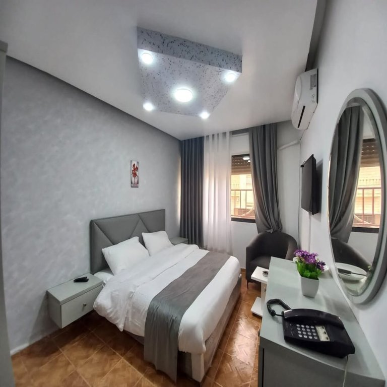 Monolocale Al-Nujoom Hotel Suites