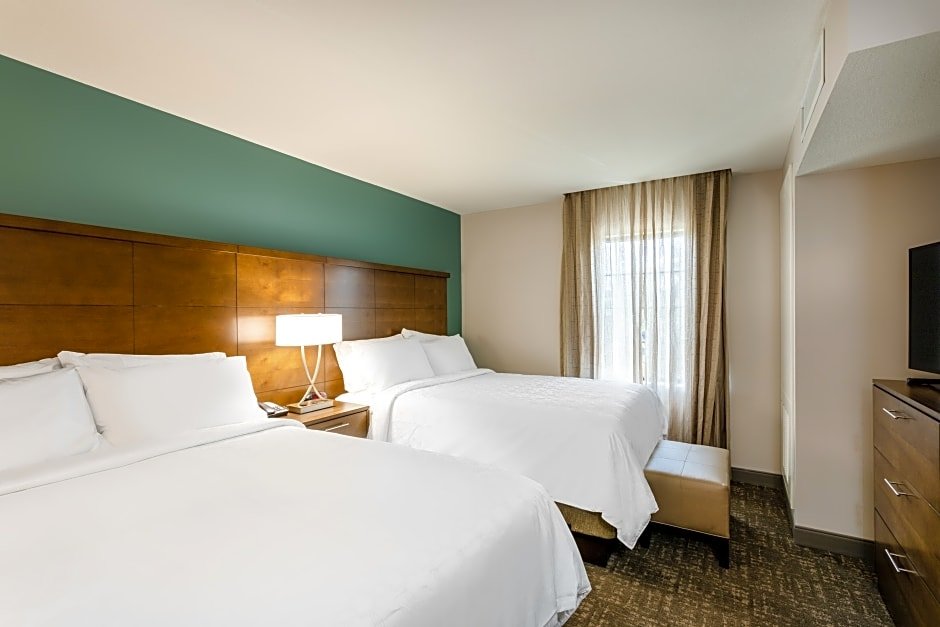 Четырёхместный люкс c 1 комнатой Staybridge Suites - Fort Lauderdale Airport - West, an IHG Hotel