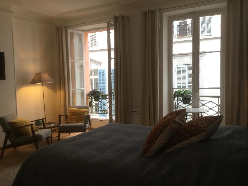Apartment 10 rue Chevalier Roze