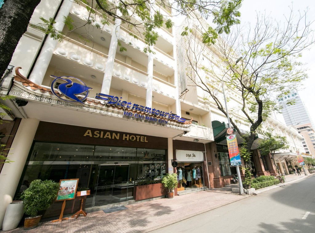 Superior Einzel Zimmer mit Balkon Asian Hotel