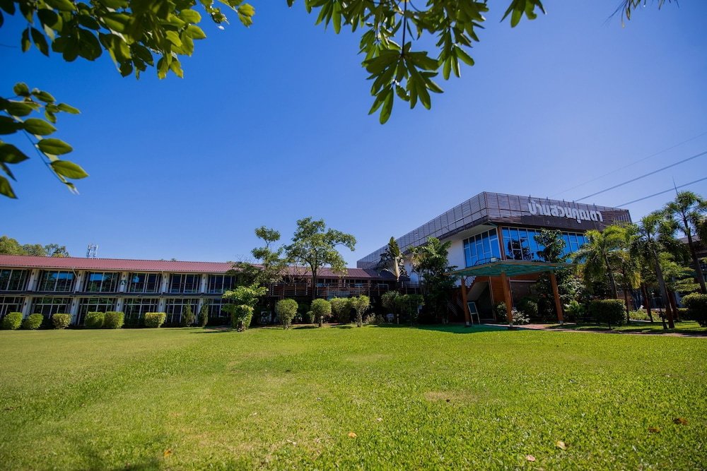 Одноместный номер Superior c 1 комнатой с балконом и с видом на парк Baan Suan Khun Ta and Golf Resort