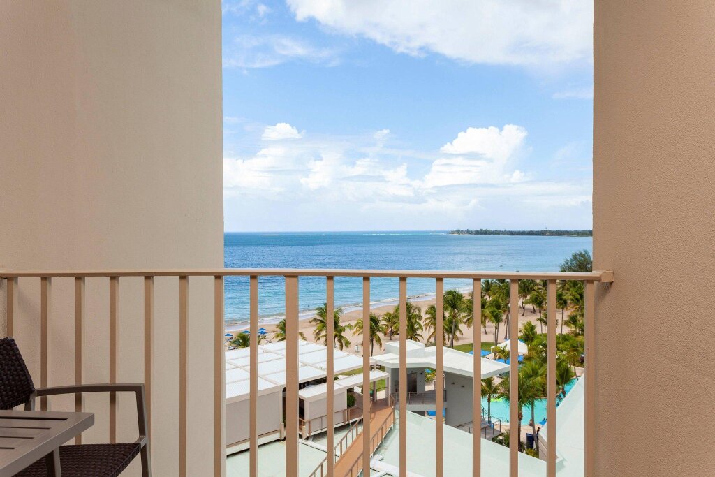 Двухместный номер Standard с красивым видом из окна Courtyard by Marriott Isla Verde Beach Resort