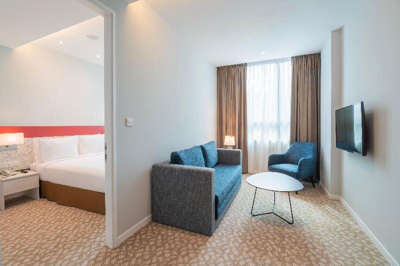 Двухместный люкс Holiday Inn Express & Suites Johor Bahru, an IHG Hotel