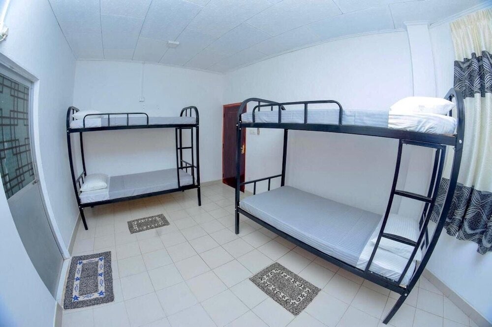 Кровать в общем номере Heili Hostel