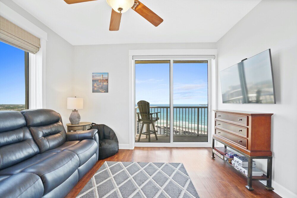 Standard Zimmer 3 Zimmer mit Balkon und mit Meerblick Grand Panama Beach Resort Pet Friendly Rentals