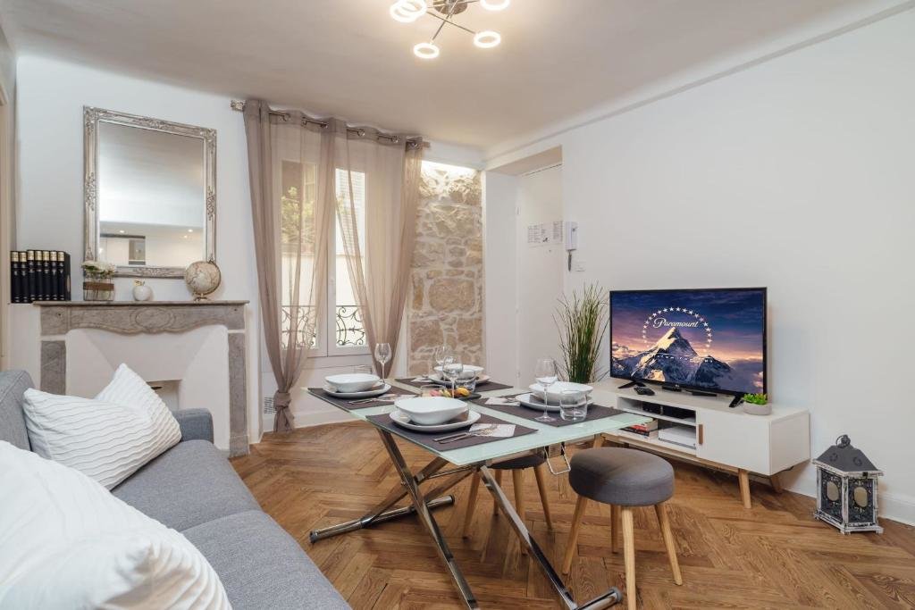 Apartment Le Chic - Comfortable 2br in the heart of Jean Médecin in Nice Welkeys