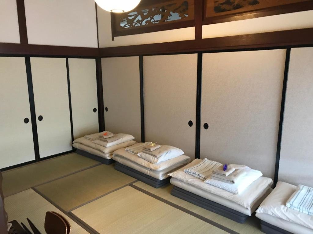 Кровать в общем номере (женский номер) Traveler's Wharf Shichigahama