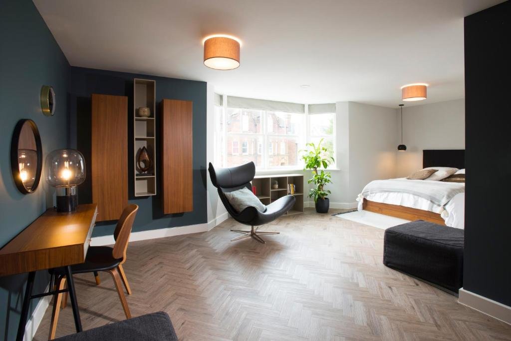 Апартаменты West House, 36A Whitstable Road