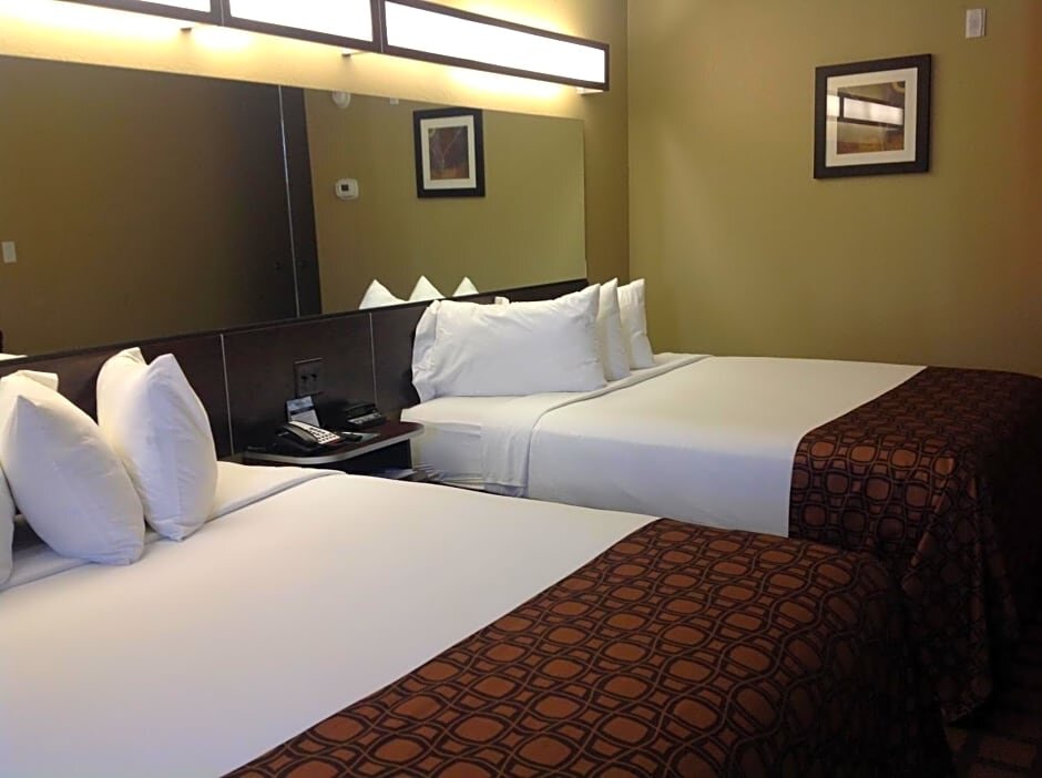 Deluxe quadruple chambre Microtel Inn & Suites by Wyndham Gonzales TX