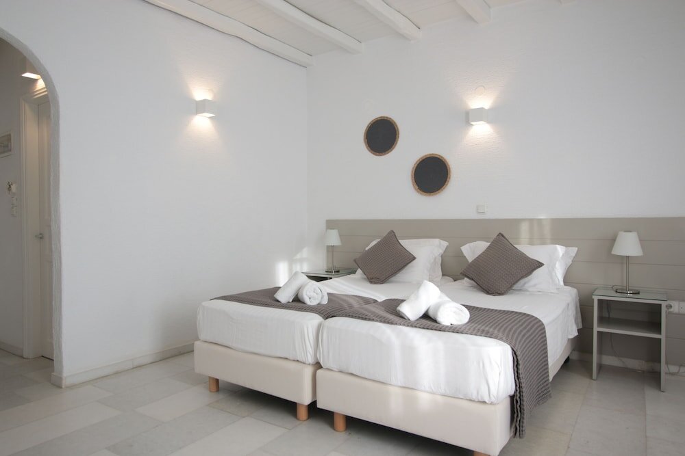 Standard Double room with partial sea view Parian Lithos Residence