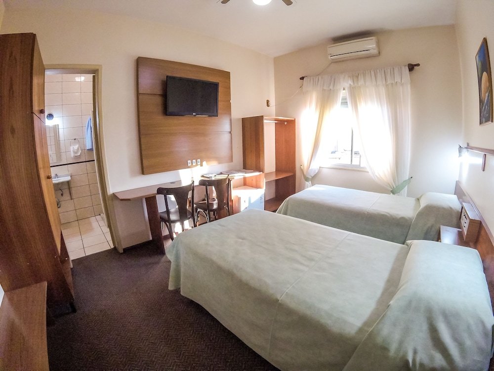 Standard room Milão Hotel
