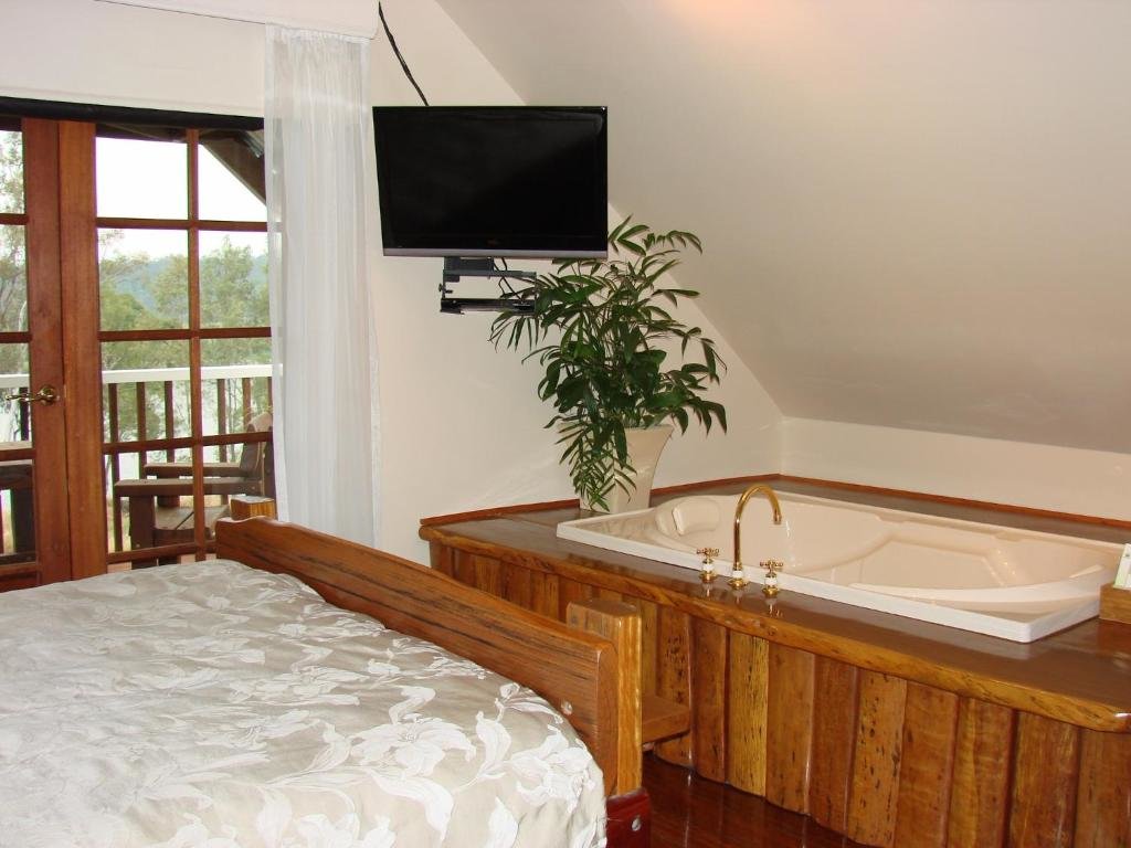 Deluxe Doppel Zimmer mit Flussblick Clarence River Bed & Breakfast