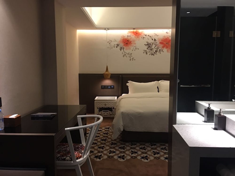 Comfort room Guangzhou Paco Hotel - Dongpu Teemall