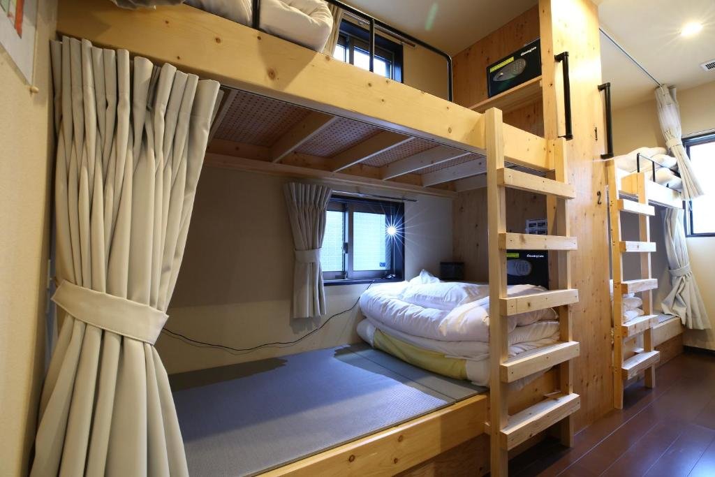 Четырёхместный номер Standard Nekokura Hostel
