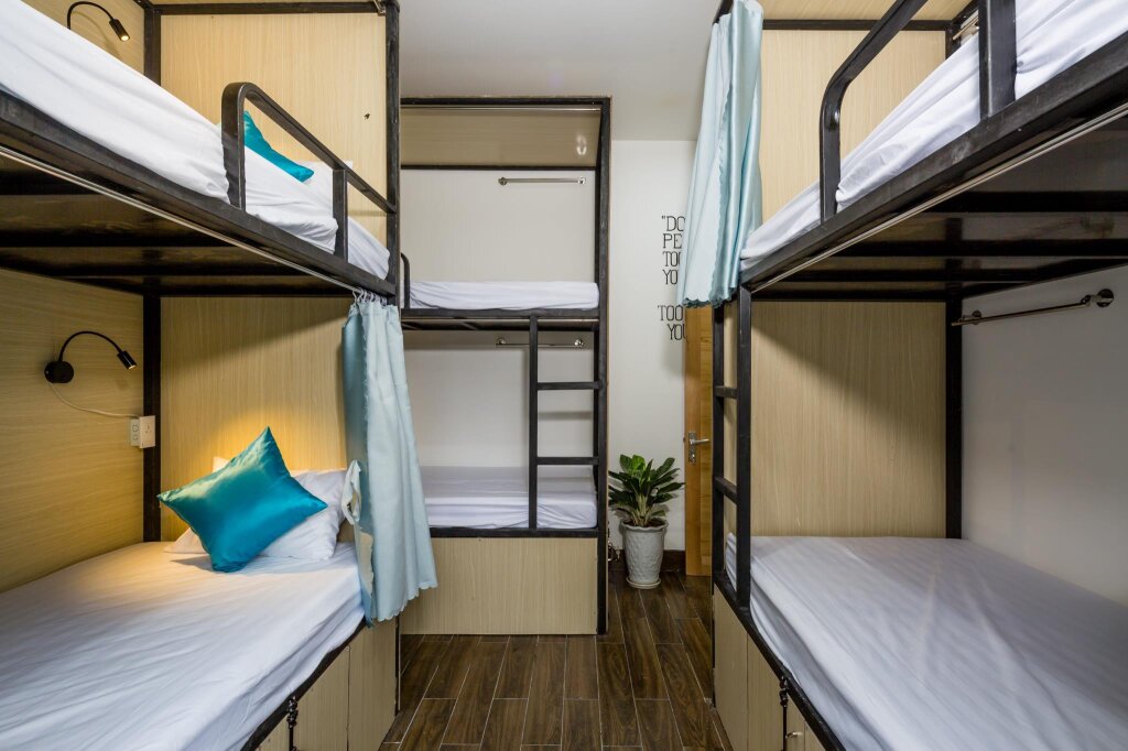 Кровать в общем номере Fedora Hostel