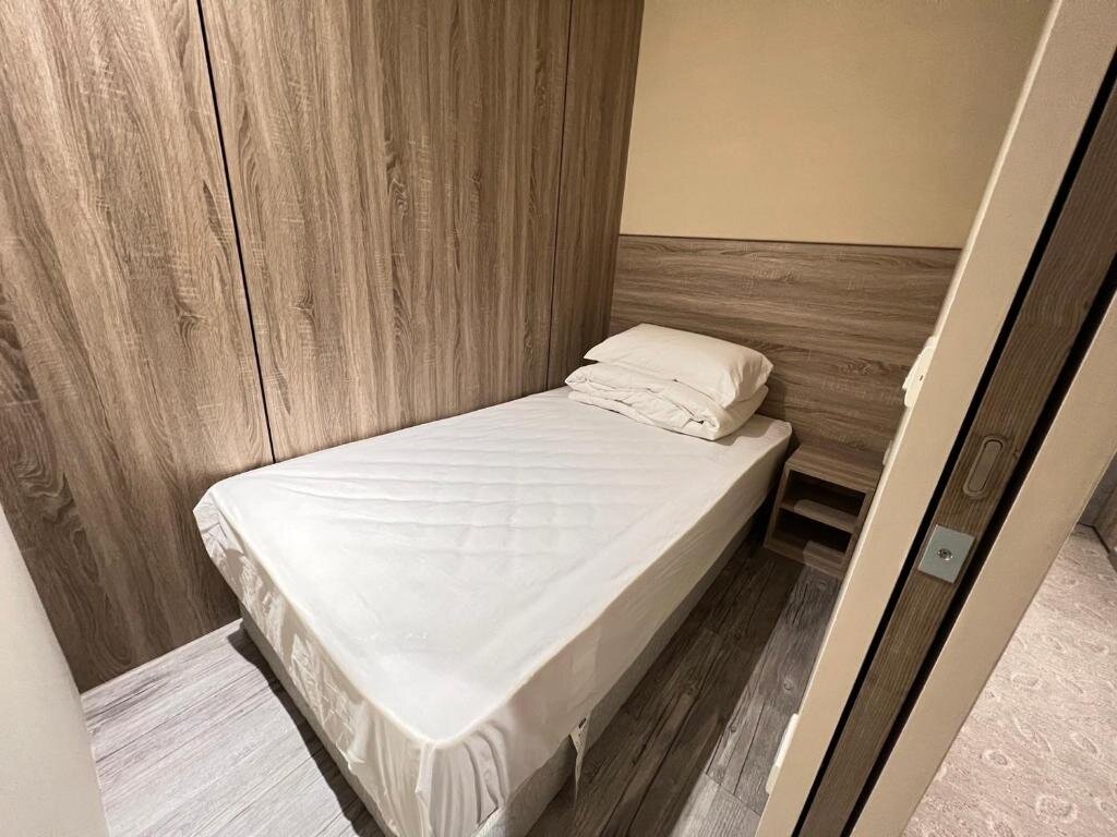 Кровать в общем номере (женский номер) Grace Hotel Dunbei
