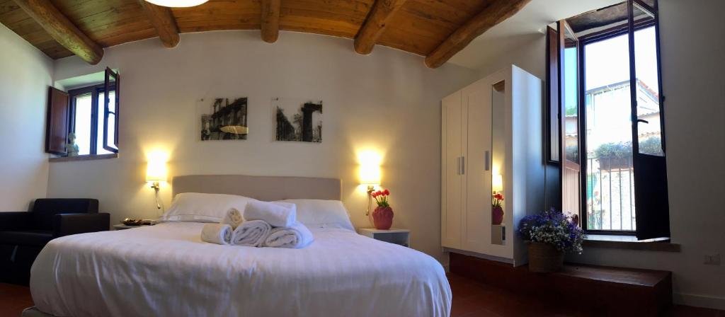 Standard Doppel Zimmer mit Balkon Casa Rubini