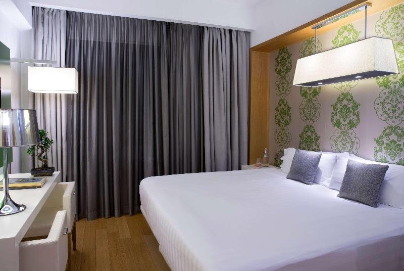 Standard double chambre avec balcon MIDAS Palace Hotel
